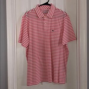 Vineyard Vines t-shirt